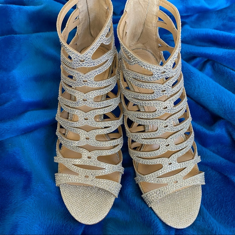 Vince Camuto Imagine NWOT heels size 7.5